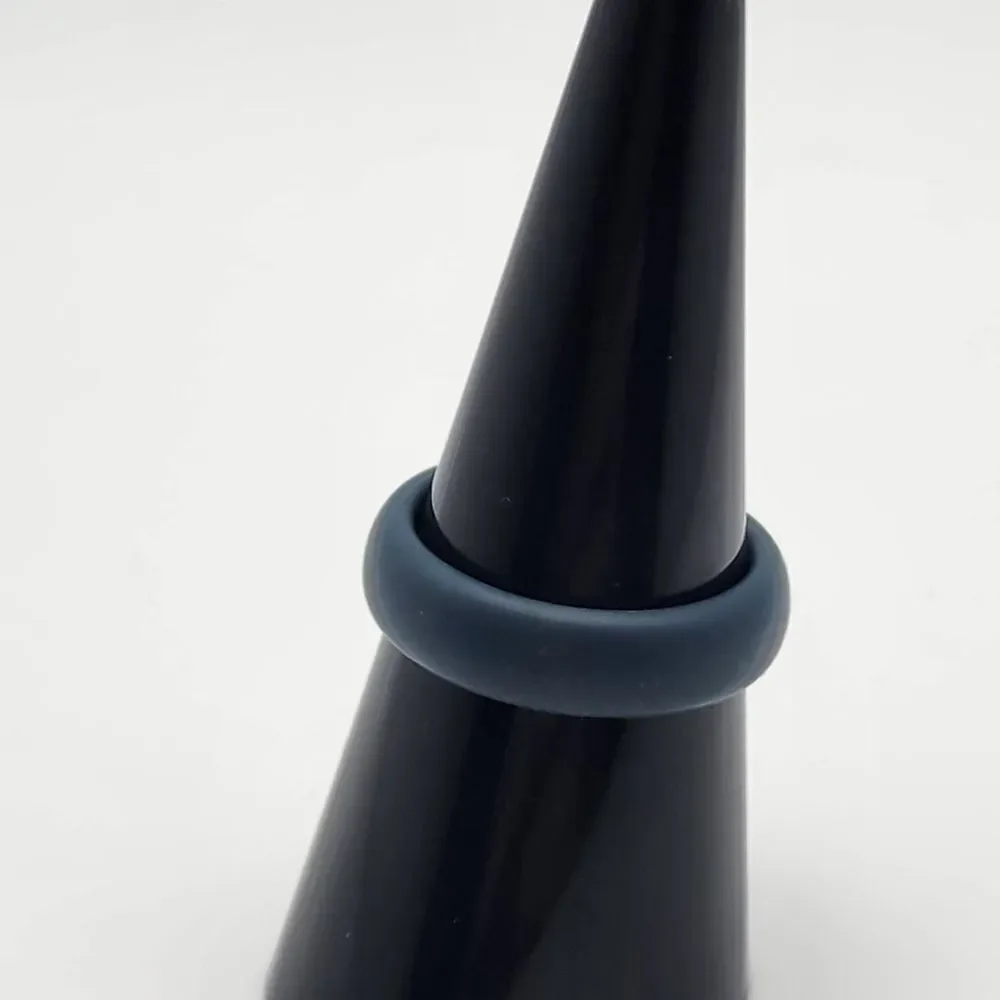 Qalo Navy Blue Silicone Ring (6)